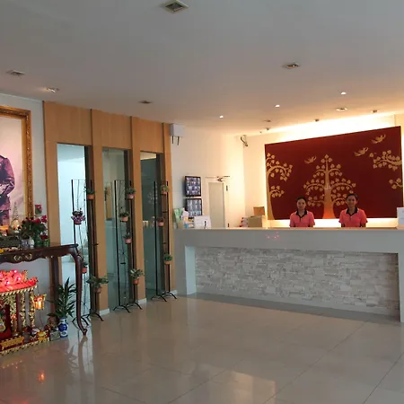 The Royal Bee Aparthotel Don Mueang International Airport