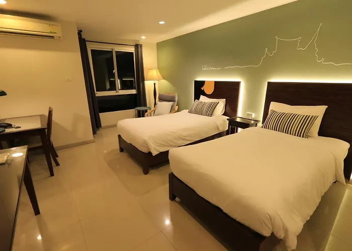 Hotel The Royal Bee Don Mueang International Airport