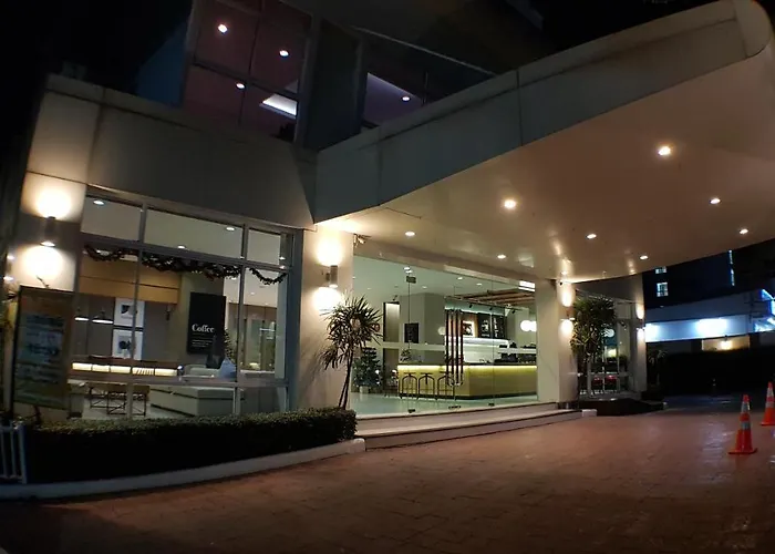 The Royal Bee Don Mueang International Airport Hotel Bangkok