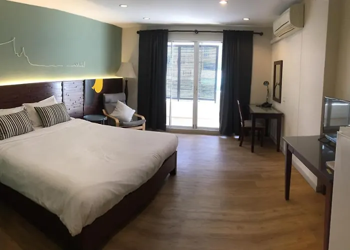 The Royal Bee Don Mueang International Airport Hotel