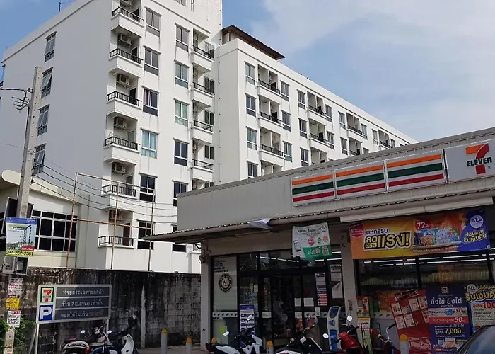 The Royal Bee Don Mueang International Airport Hotel 3*