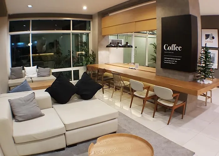 Hotel The Royal Bee Don Mueang International Airport Bangkok