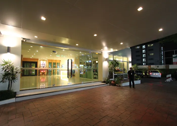 The Royal Bee Don Mueang International Airport Hotel Bangkok