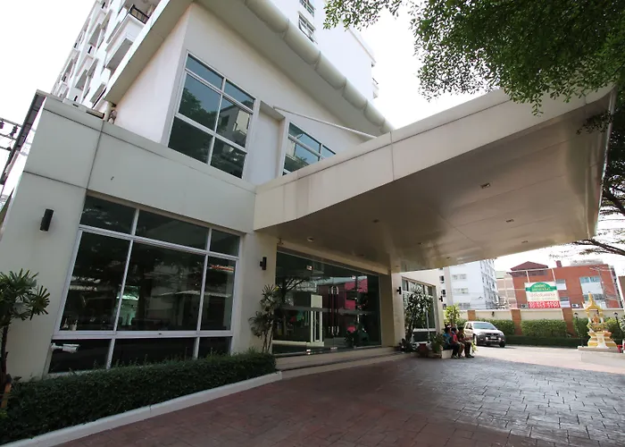 The Royal Bee Don Mueang International Airport 3* Bangkok