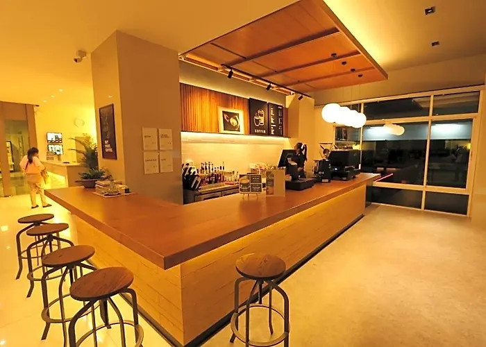 Hotel The Royal Bee Don Mueang International Airport Bangkok