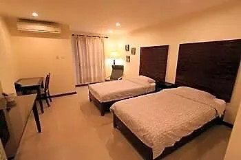 The Royal Bee Don Mueang International Airport מלון 3*